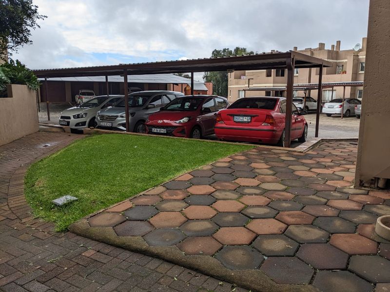Chill with Peace of Mind & Comfort in This 3-Bed Townhouse by Primrose CBD - Photo 10