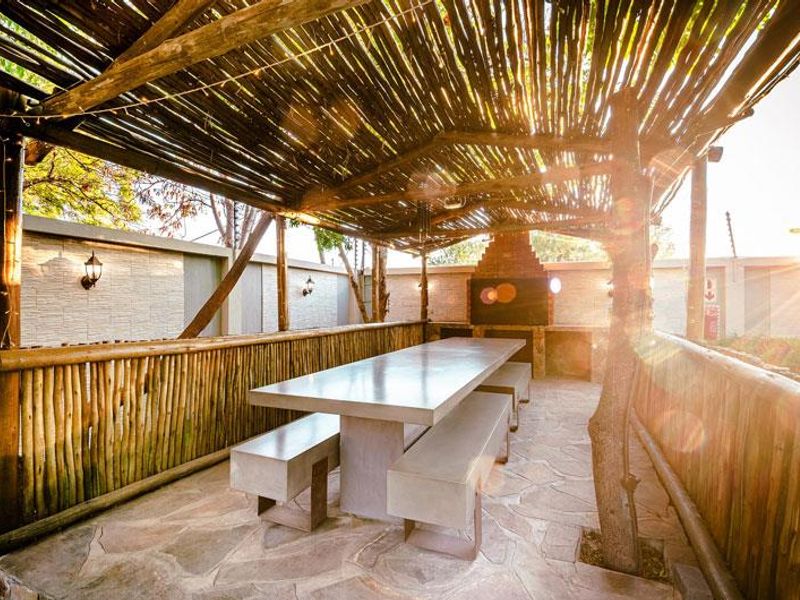 Luxury Guesthouse and Restaurant FOR SALE in Eros - Photo 3