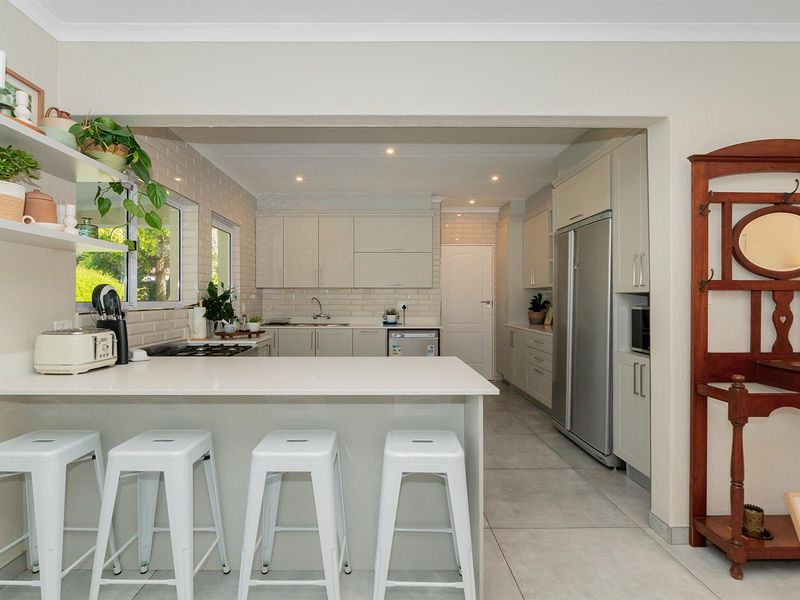 Stylish 4-Bedroom off-grid Family Home in Secure Van Riebeeck Park Enclosure - Photo 6