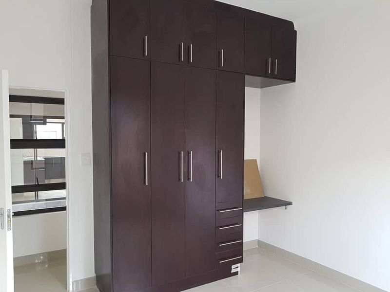 IMMACULATE PRIVATE UNIT - Photo 5