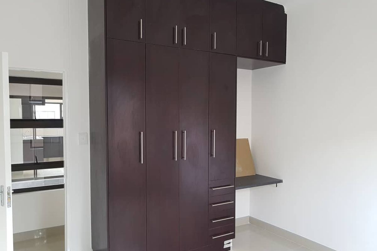 IMMACULATE PRIVATE UNIT - Photo 5