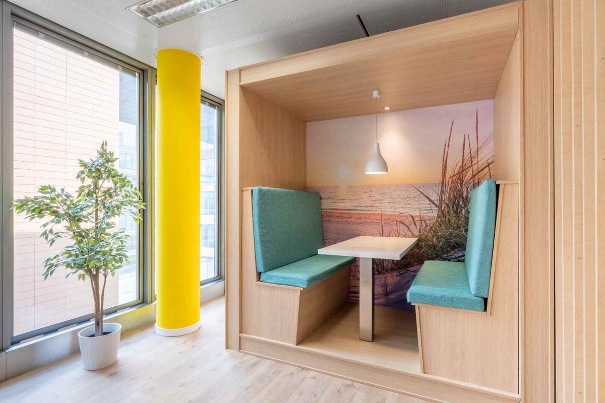 Flexible coworking memberships in Regus Eastlands Office Park - Photo 3