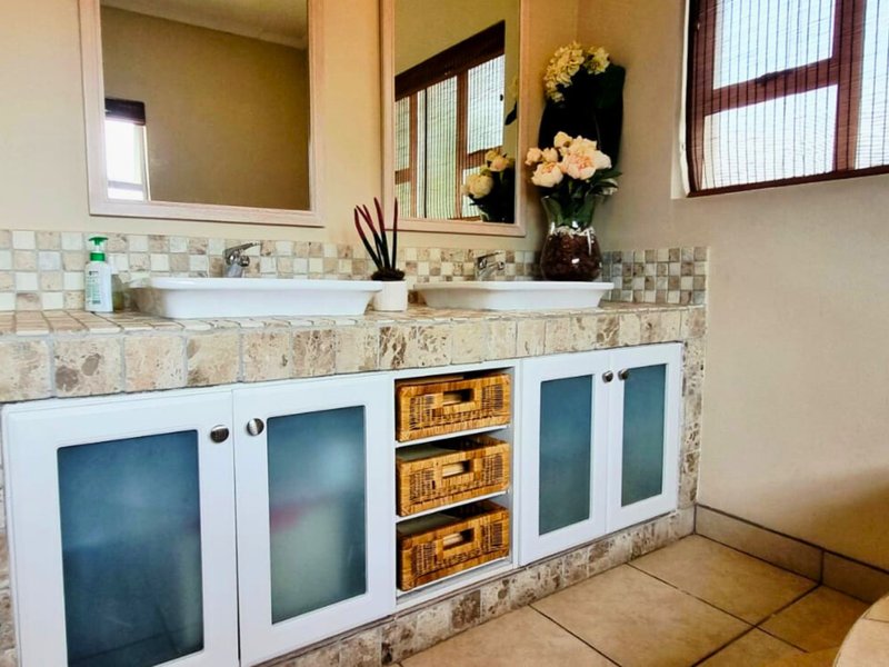 Medical Consulting Suite to Let in Durban North | Sea Views - Photo 5