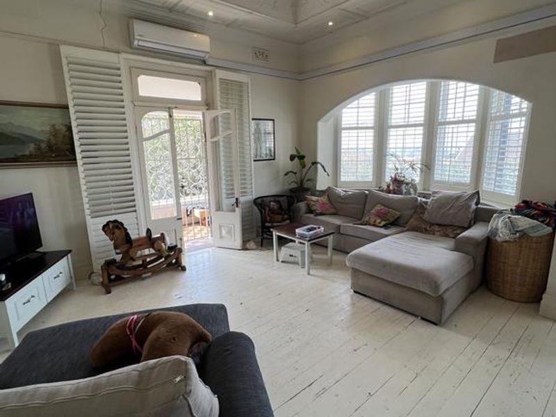 SPACIOUS 3-BEDROOM HOME WITH GRANNY FLAT & POOL - Photo 10