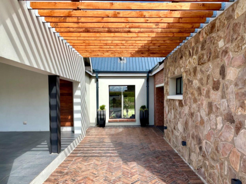 INCOME GERERATING HOME State of the art home in Highland Gate Golf  and Trout Estate - Photo 3