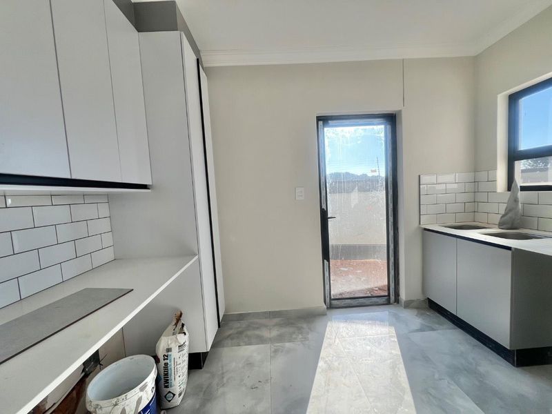 Modern Off-Plan 3-Bedroom Home with Study & 3 Balconies - Photo 4
