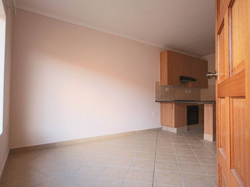 Loadshedding-Free Area! - Photo 4