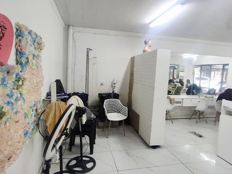 **Ground Floor Prime Business Opportunity with Trafalgar Property Group** - Photo 2