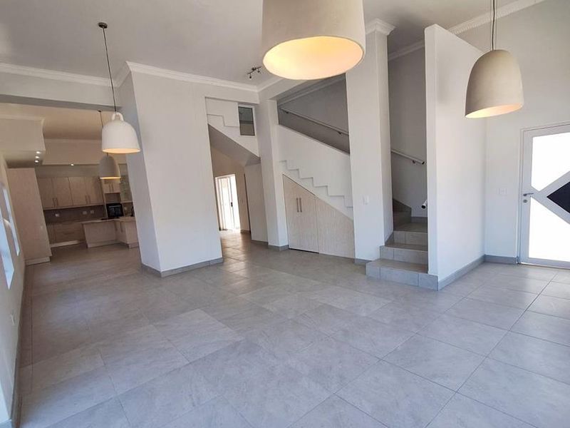 Swakopmund- For Sale-N$6 250 000 - Photo 3