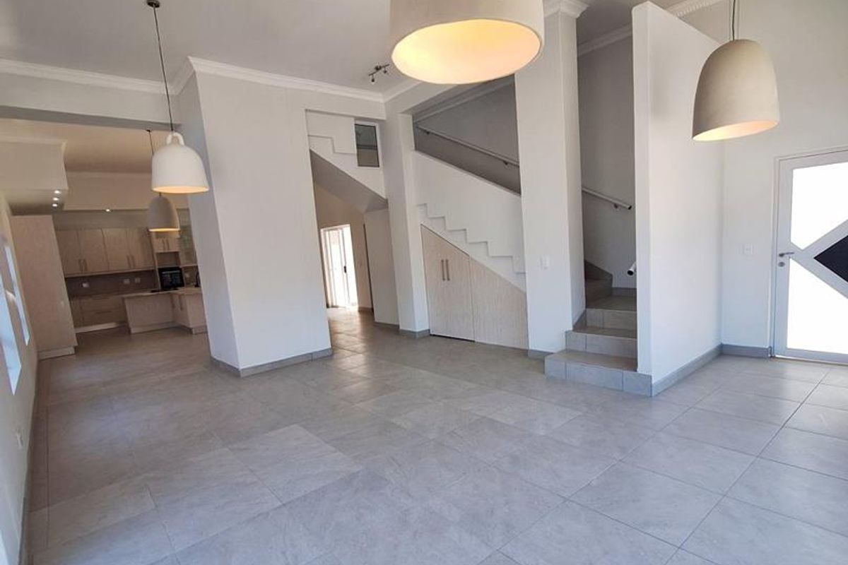 Swakopmund- For Sale-N$6 250 000 - Photo 3