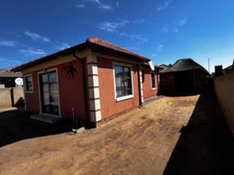 3 Bedroom House For Sale in Vanderbijlpark CE3 - Photo 4