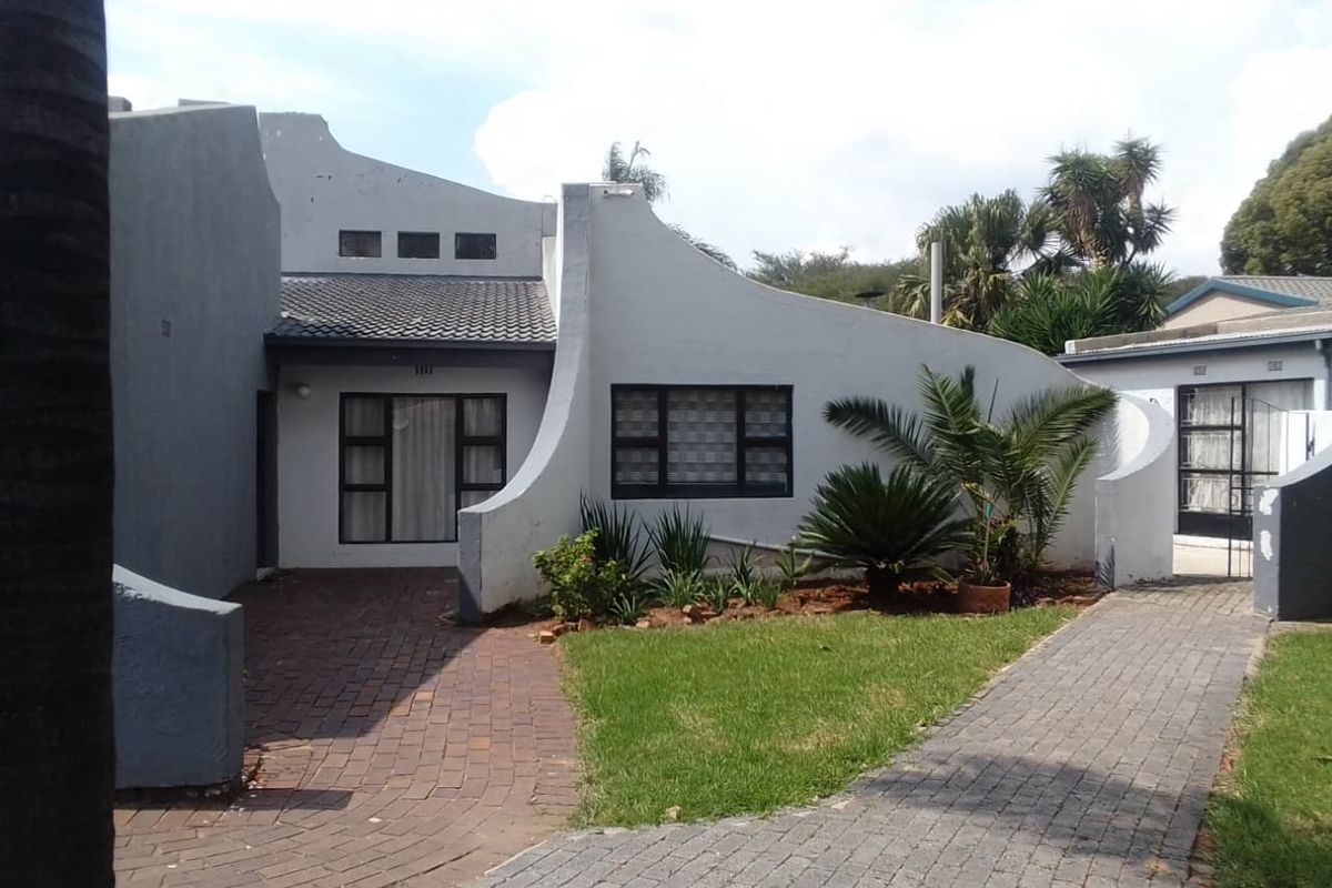House for Rent in Norkem Park Kempton Park - Photo 3