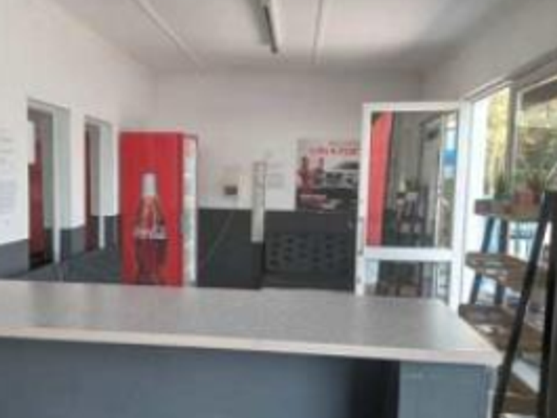 Workshop For Sale in Ongwediva - Photo 2