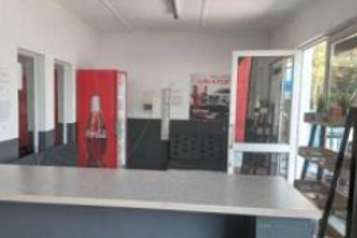 Workshop For Sale in Ongwediva - Photo 2