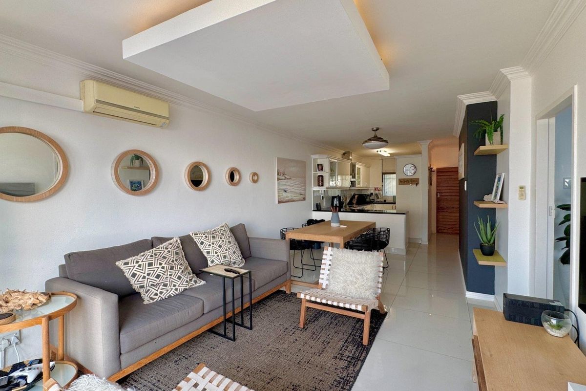 Stunning 2-Bedroom Apartment with Sea Views in Umhlanga Central - Photo 5