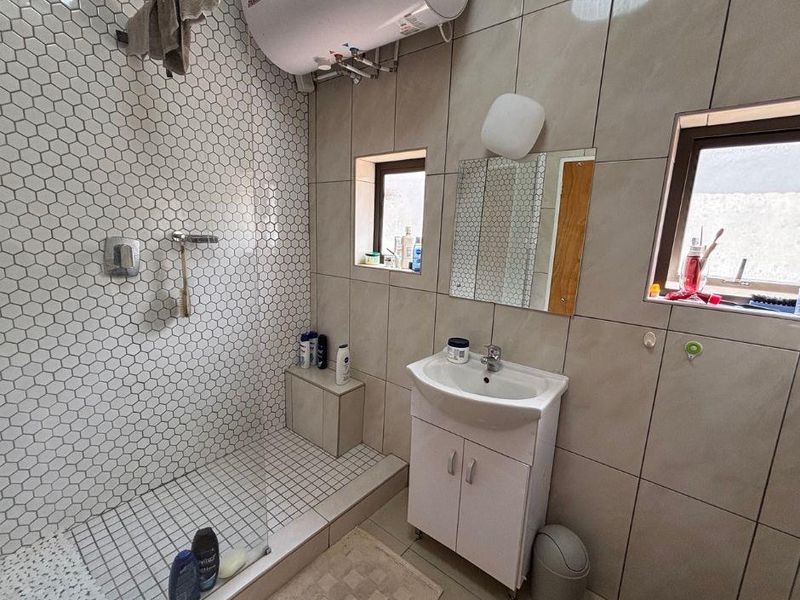 Smart Investment in the Heart of Windhoek CBD  N$1,600,000 - Photo 7