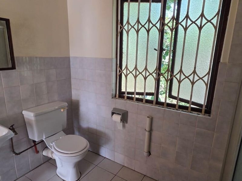 1 Bedroom Cottage on Shared Property - Photo 10