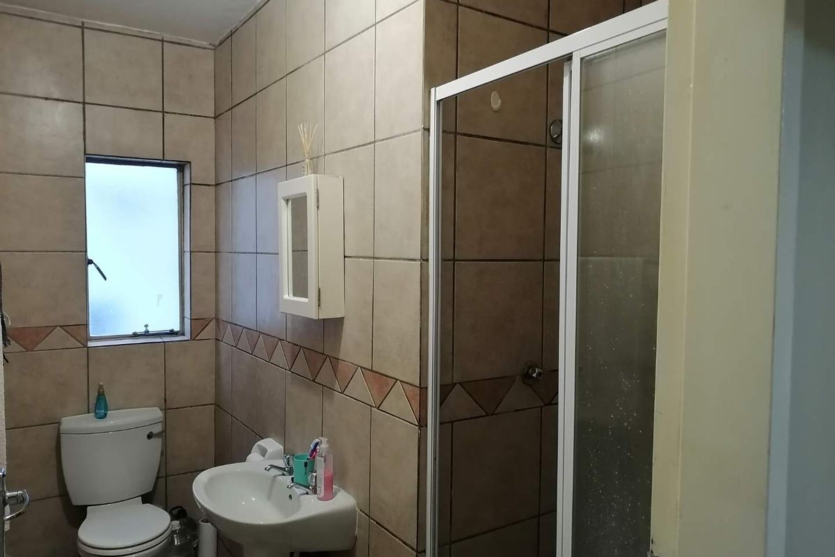 2 Bedroom Apartment for Sale in Vorna Valley - Photo 5