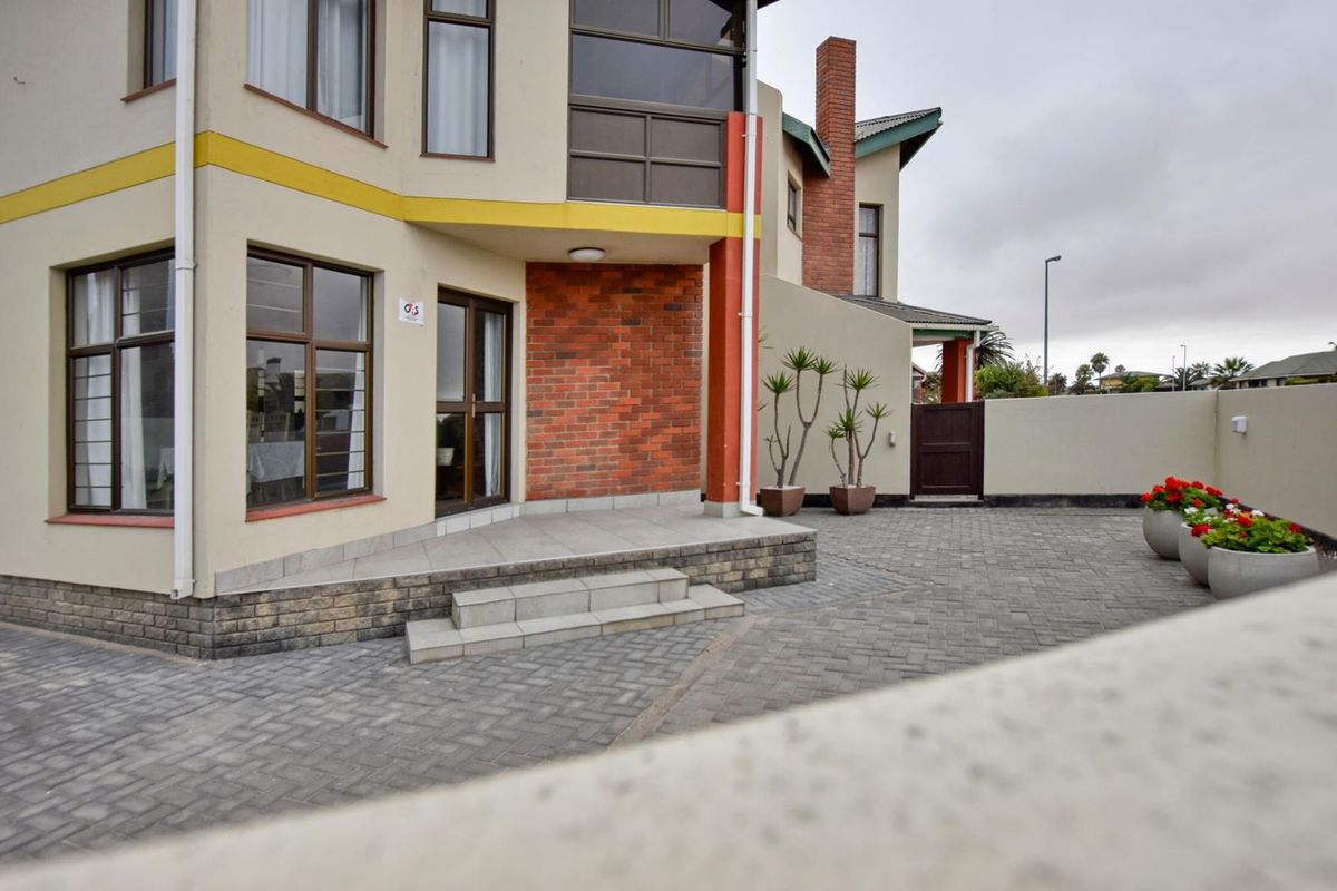 Kramersdorf, Swakopmund:  Centrally Located 4 Bedr Townhouse is for Sale - Photo 3