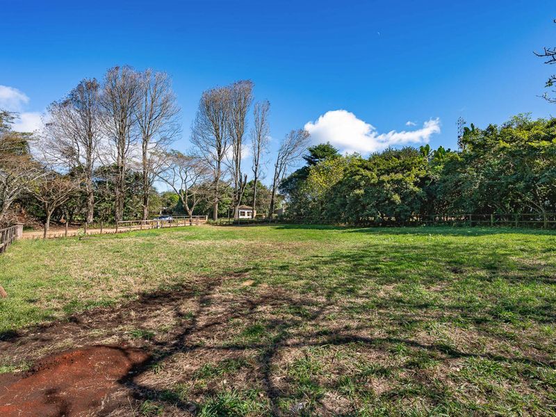 Exquisite Land in Alverstone Equestrian Estate - Photo 4