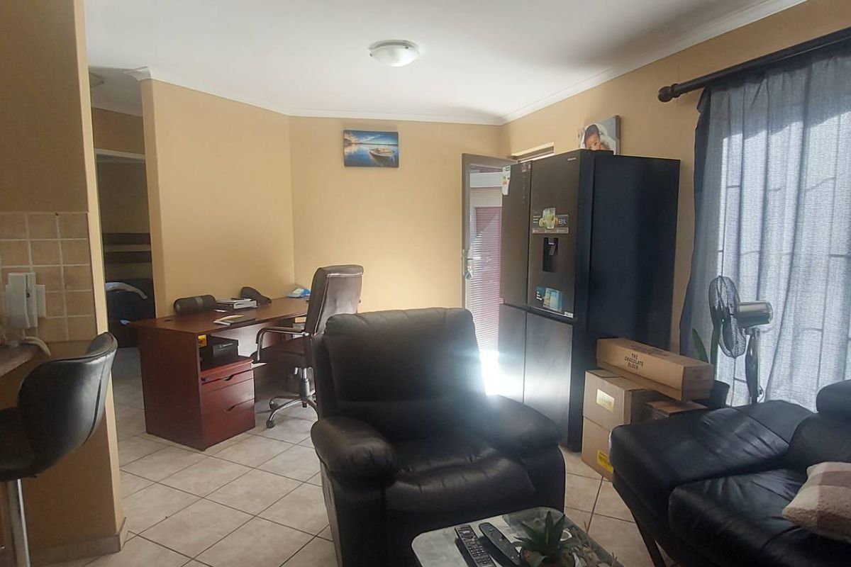 2 Bedroom for sale in the lagoon - Photo 3