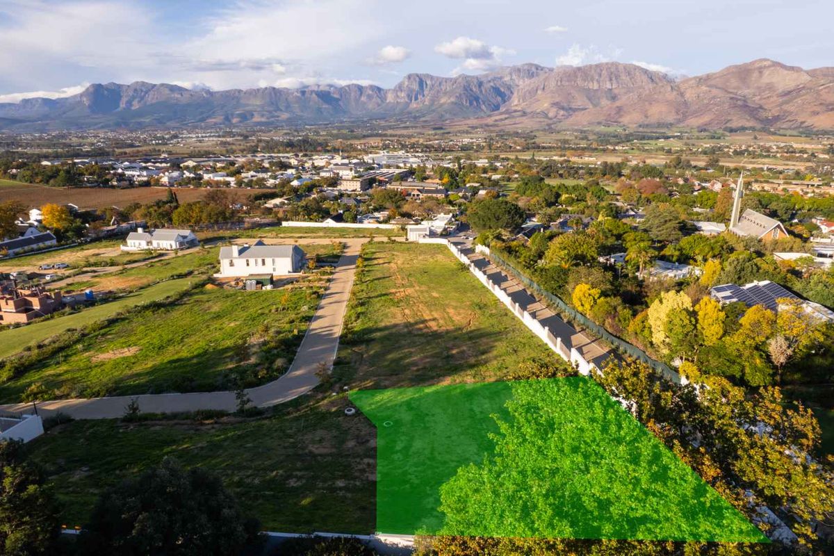 Build your Dream Home on a Premium Corner Stand in Laborie et Picardie Estate, One of Paarl's Best-located Estates - Photo 3