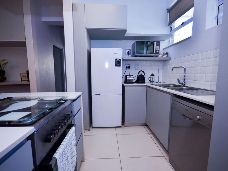 Modern Stylish apartment - Photo 3