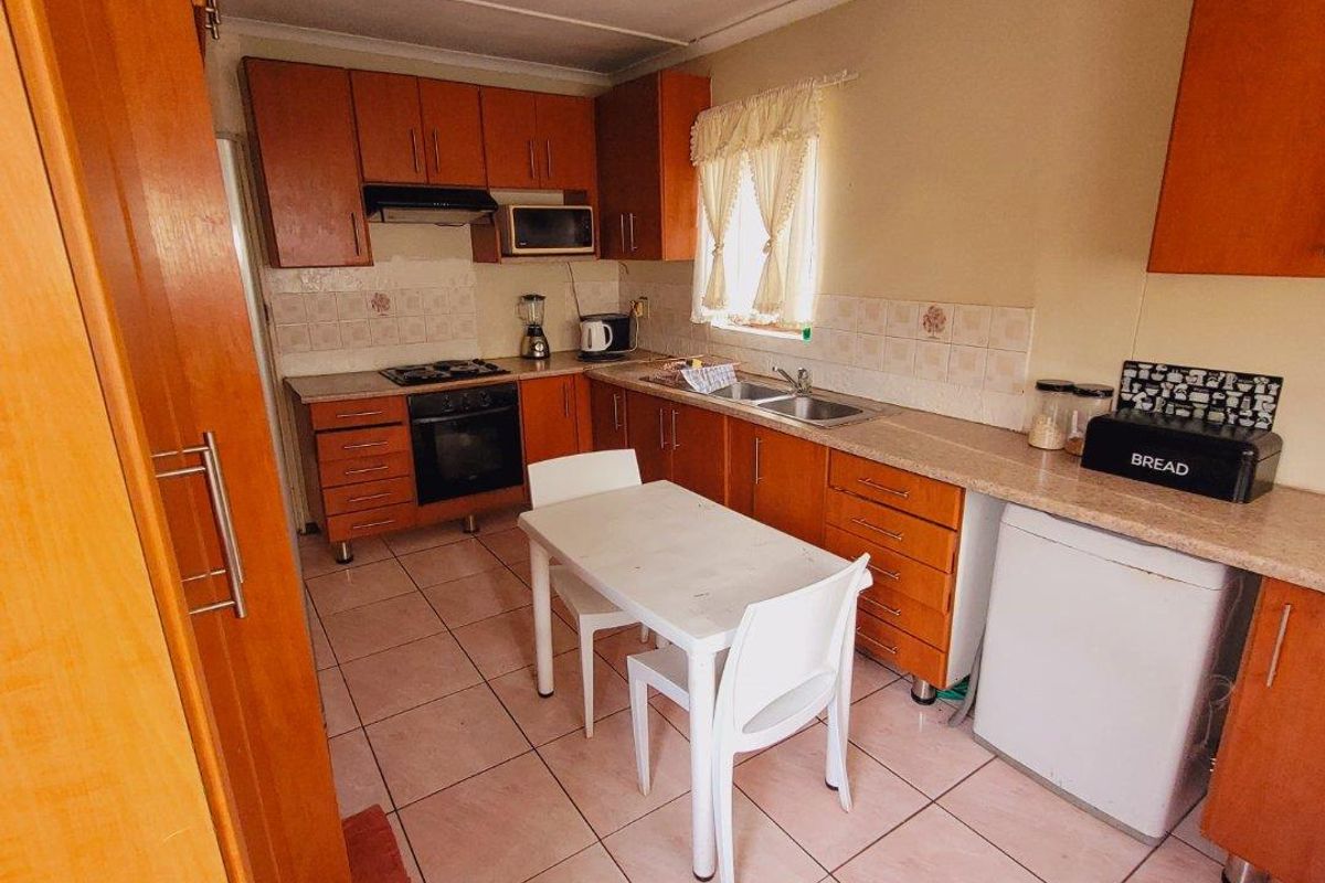 Desirable Features & Versatile Layout - Make it Yours Today - Photo 5