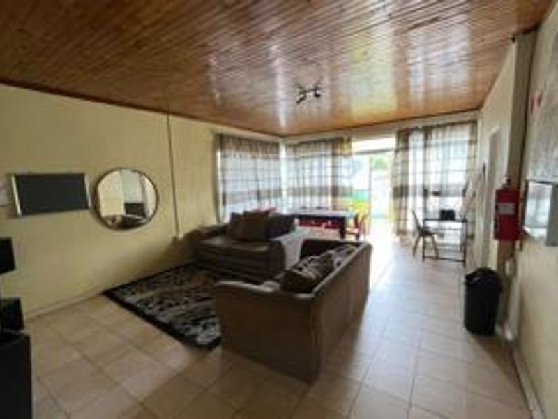 House For Sale with Lucrative Prospects in Pretoria West - Photo 4