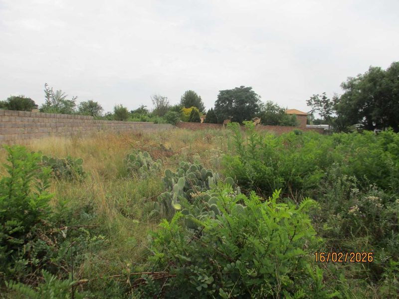 Enjoy the tranquility of Henley - Photo 3