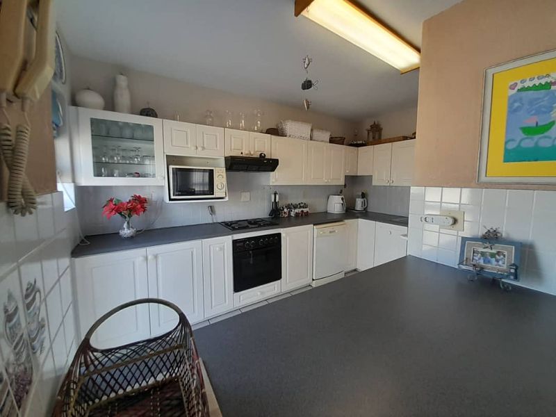 Double Storey Townhouse close to Heart of the Town - Photo 9