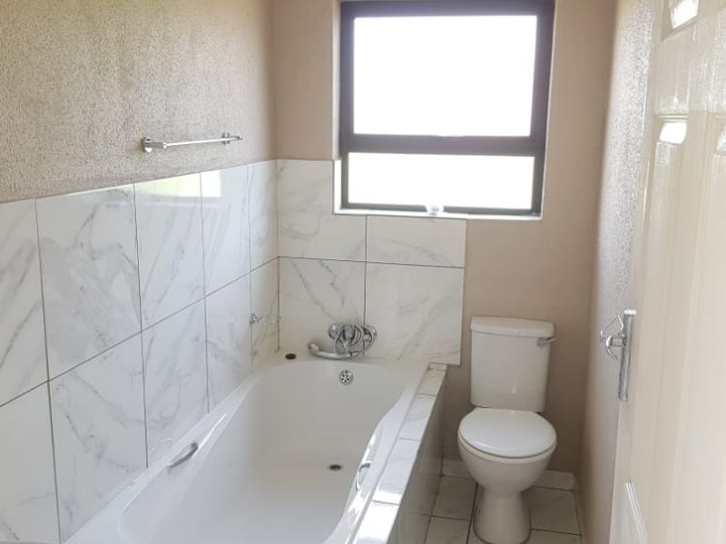 NEW DEVELOPMENT, ALL COSTS INCLUDED, FULL TITLE STANDS. NO DEPOSITS / 100% BONDS (dependent on client profile) - Photo 10