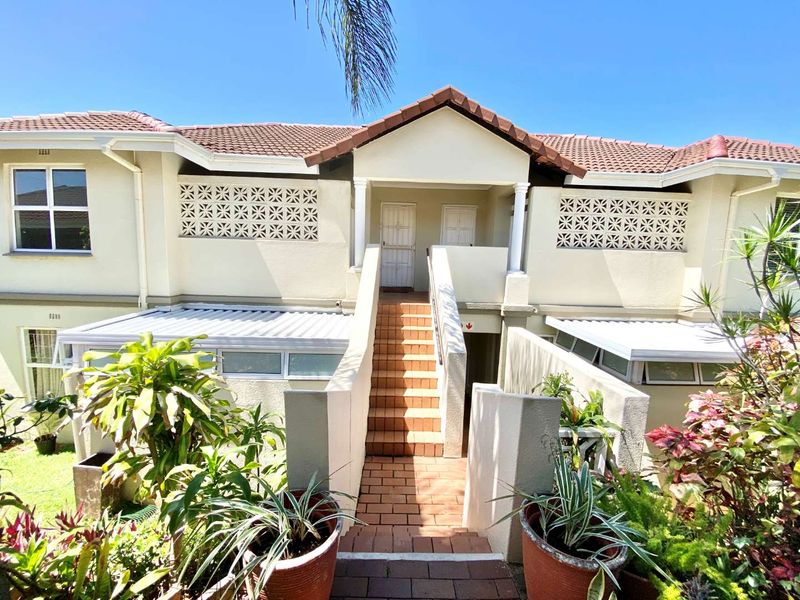 Hendra Estates - Stunning 2 Bedroom Tonwhouse For Rent In Lovely Complex In Durban North! - Photo 3