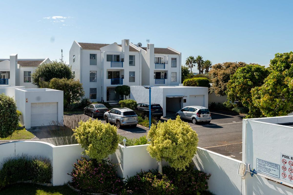 Secure living in a Nature Lovers Paradise - Photo 2