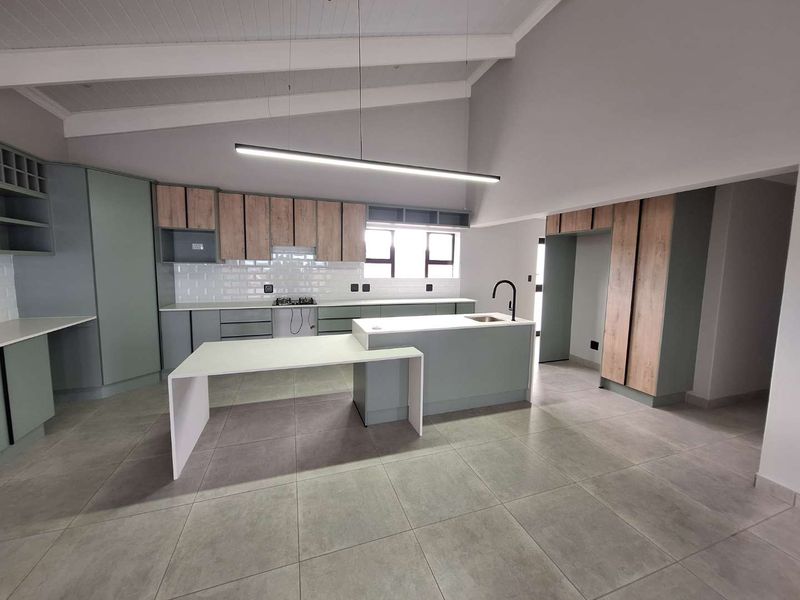 Modern Newly Built- 3-Bedroom Duet in Dana Bay - Photo 5