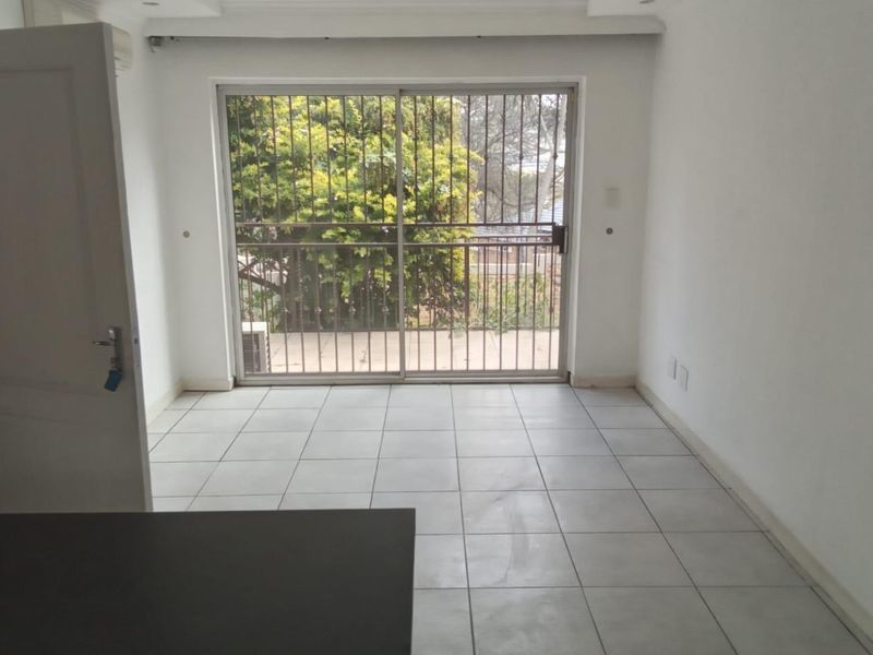 The Perfect Start or Smart Downscale – Secure,  and Well Located! - Photo 10