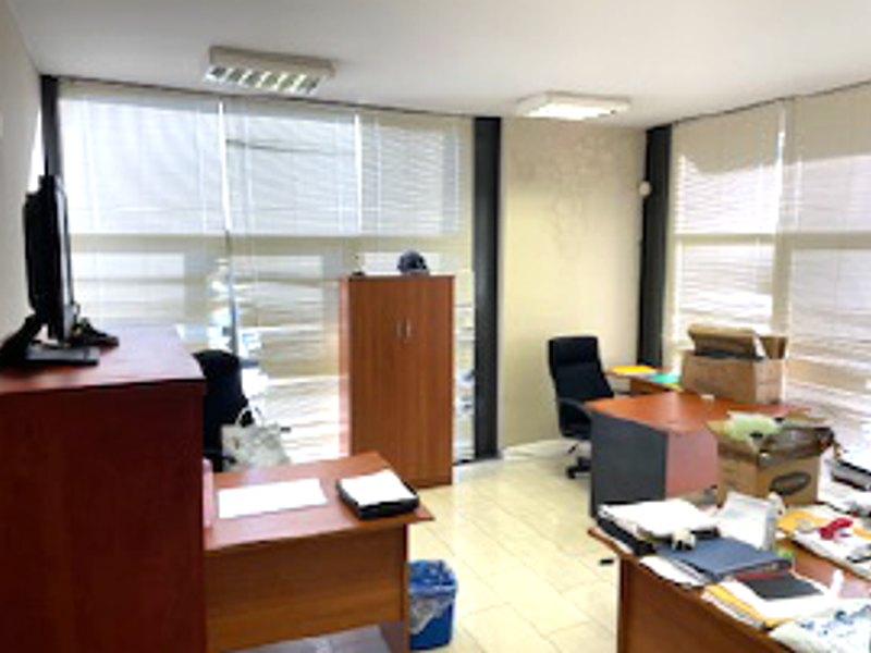 Industrial Property for Sale – 4,050m2  (Three Subdivided Plots) N$18 455 000.00 - Photo 4