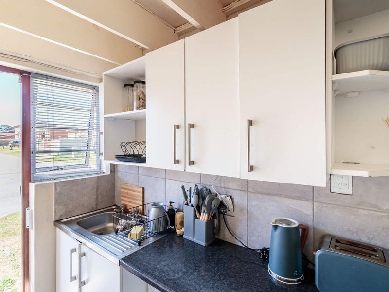 Starter Home - Walmer Link - Photo 5