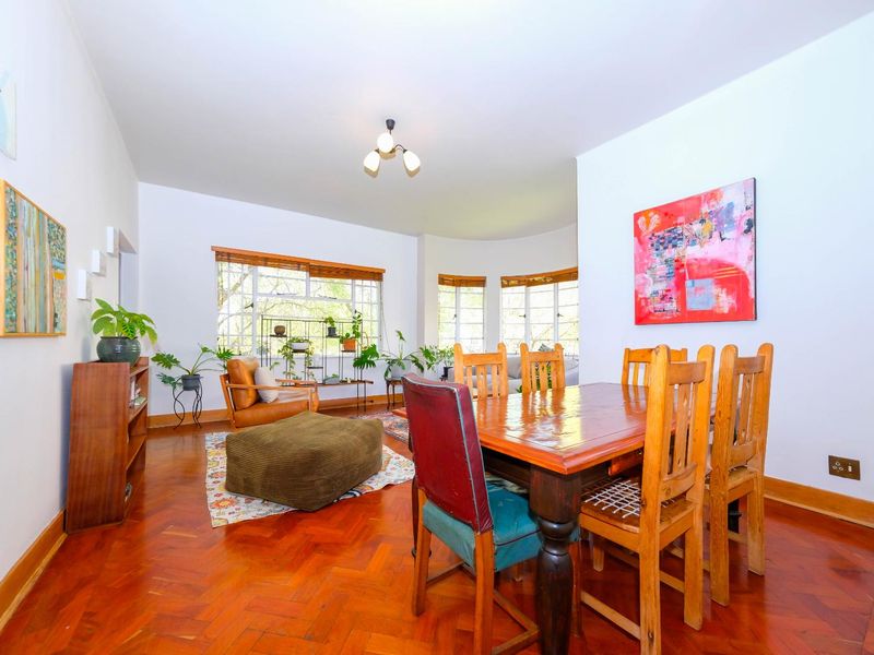 Magnificent apartment in this ever popular complex! - Photo 4