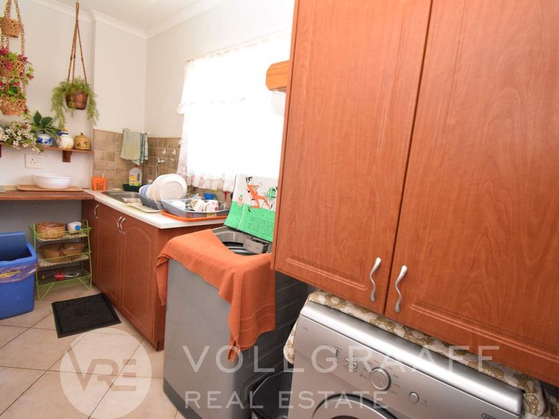 Value for Money Neat Family Home in Vogelstrand - Photo 10