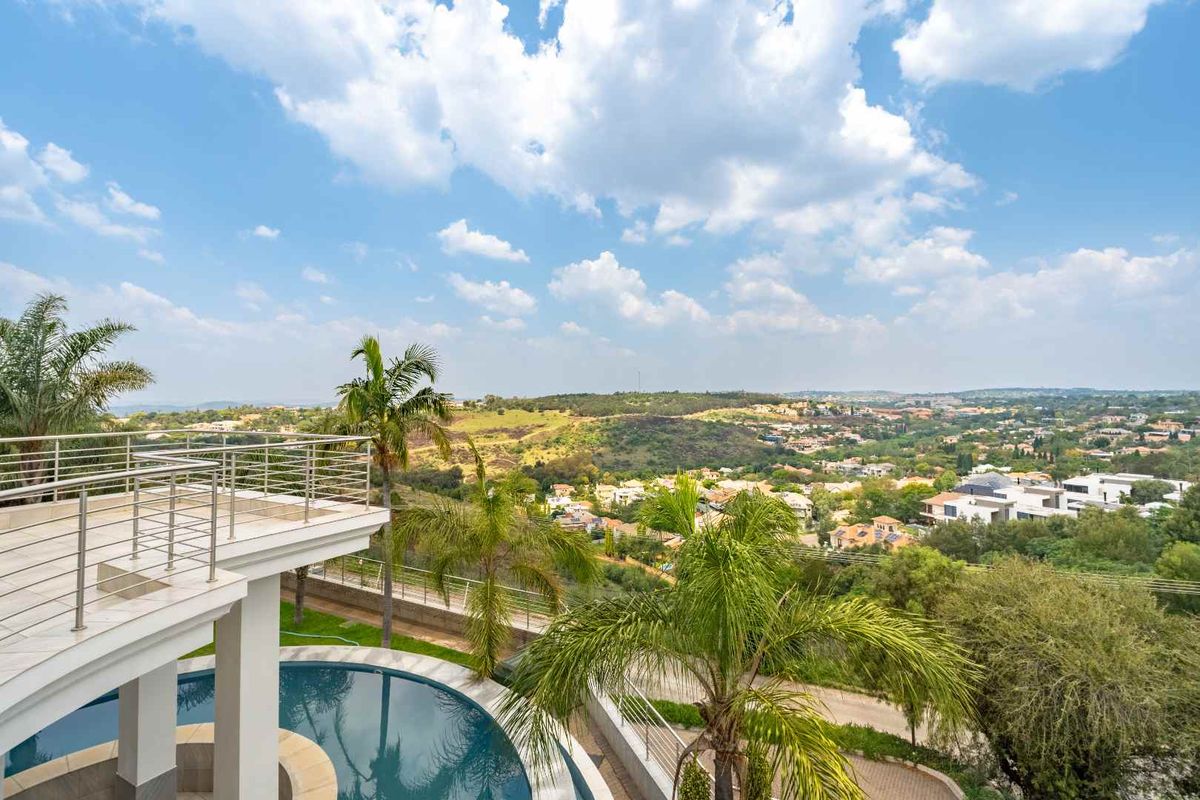 Rare 6-Bedroom Ambassadorial Residence with breathtaking views - Photo 2