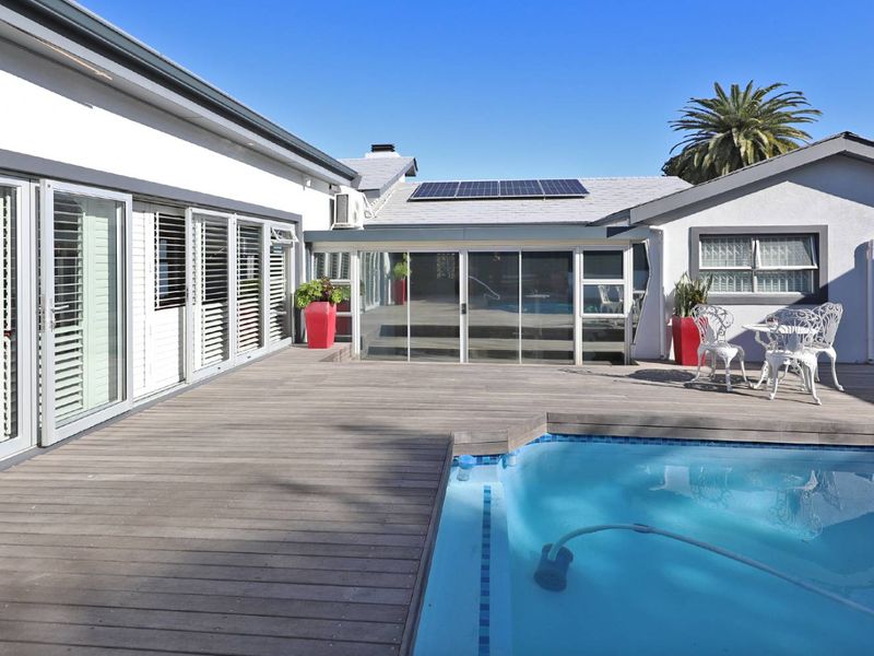 Modern Luxury with Panoramic Views in Loevenstein. - Photo 2