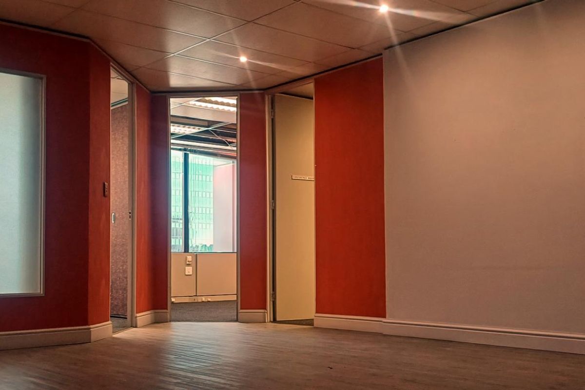 Prime Office Space Available in Cape Town's Financial Hub - Photo 5