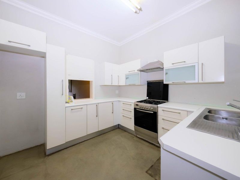 Urgent! Sought after complex Chelston Hall - Photo 5