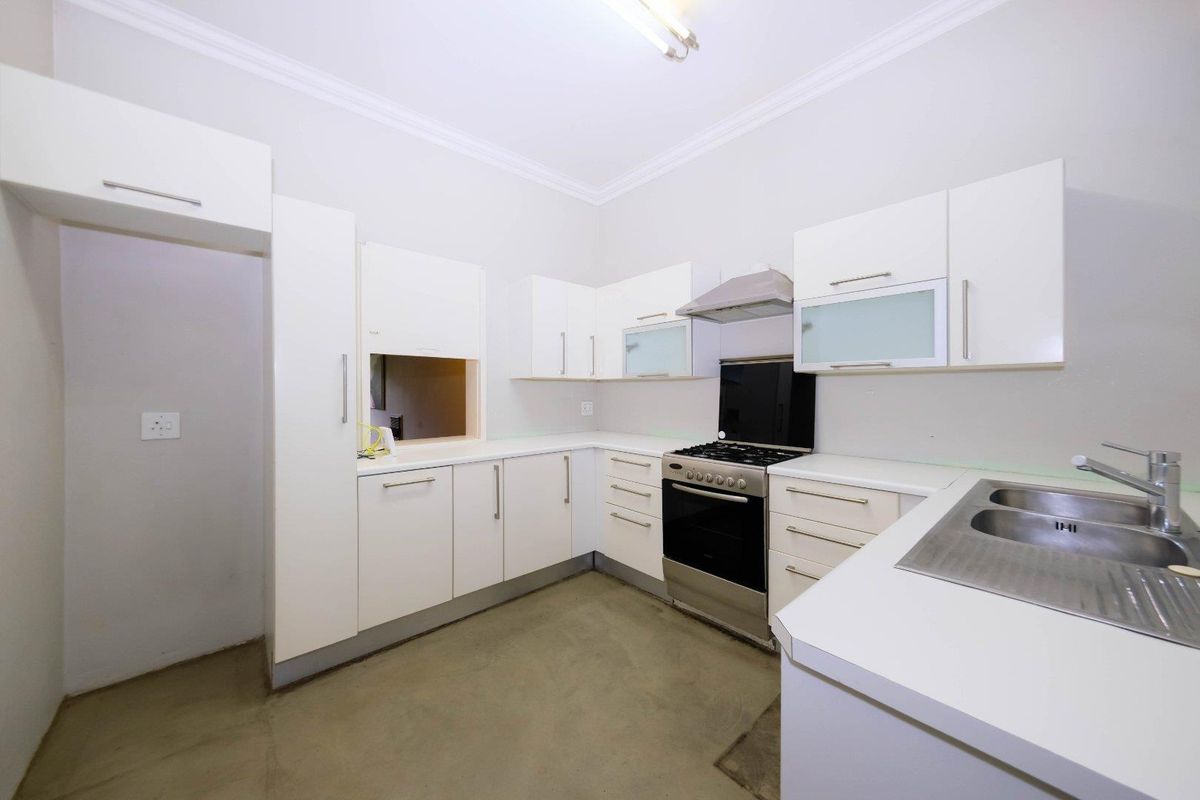 Urgent! Sought after complex Chelston Hall - Photo 5