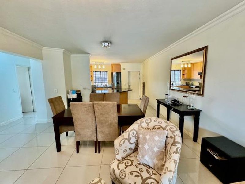2 BED 2 BATH FULLY FURNISHED APARTMENT RIVONIA - Photo 6