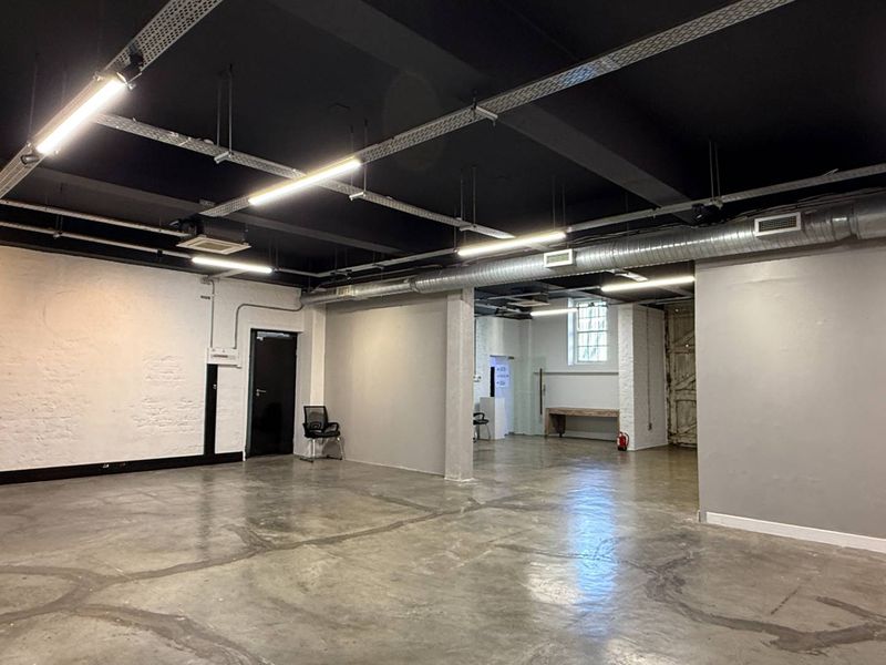 177m2 retail/office space to let on Dorp Street - Photo 8