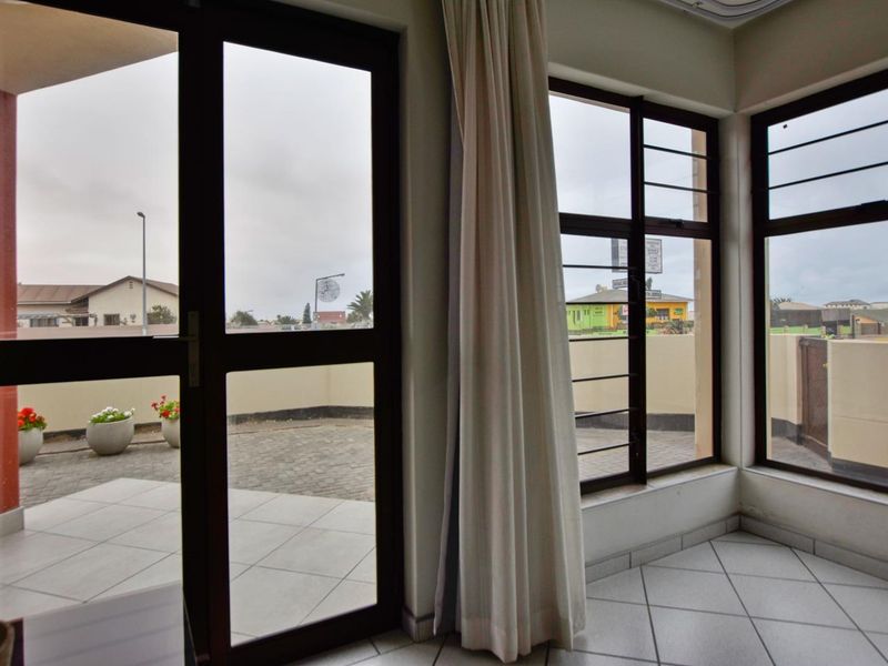 Kramersdorf, Swakopmund:  Centrally Located 4 Bedr Townhouse is for Sale - Photo 6