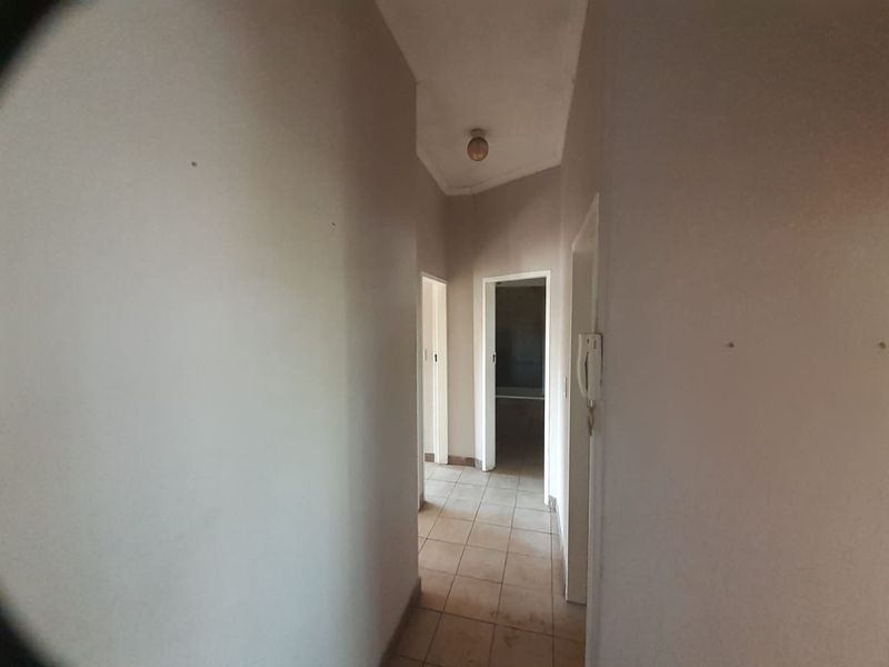 2 Bedroom to rent in Antares - Photo 10