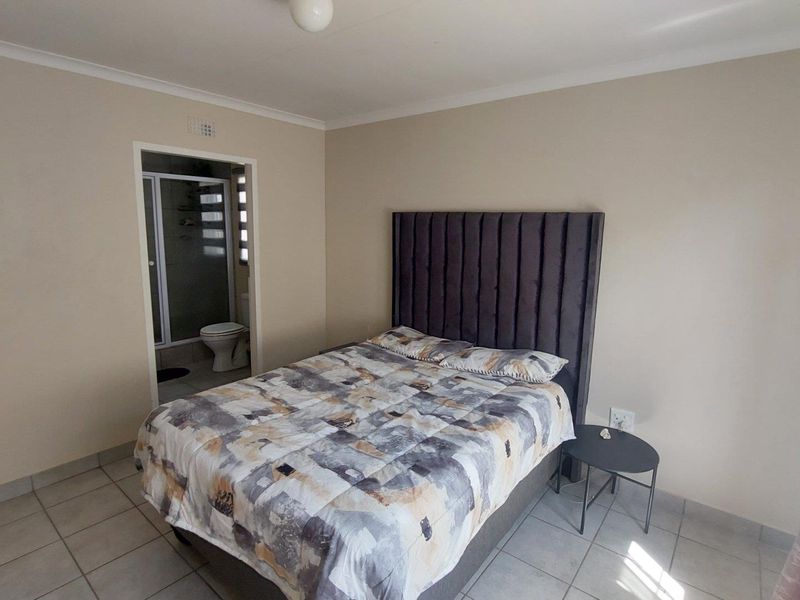Sky City Living: 3-Bedroom Home with Modern Touches! - Photo 9